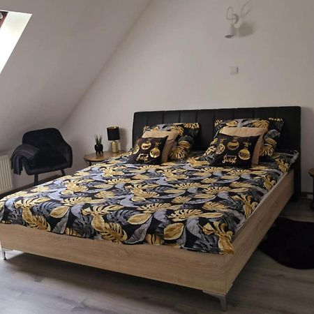 Wyjatkowy Apartament W Miliczu Ngoại thất bức ảnh