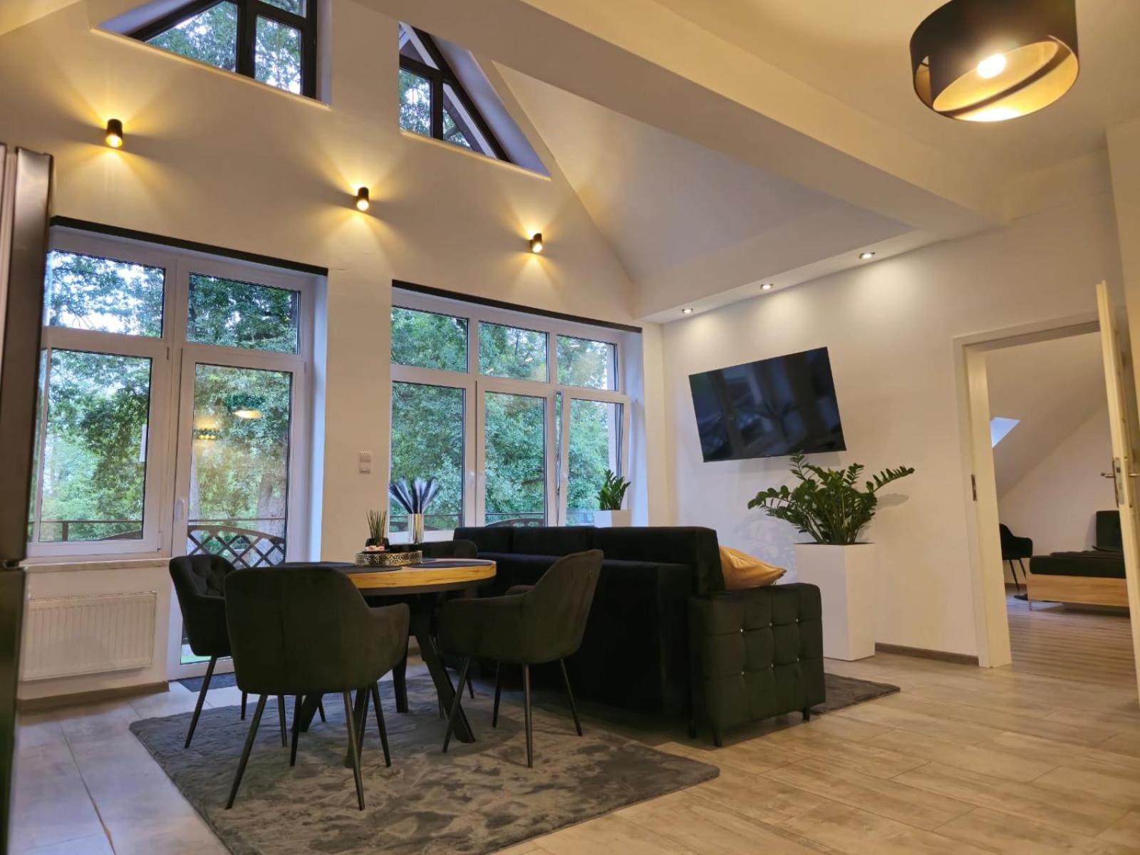 Wyjatkowy Apartament W Miliczu Ngoại thất bức ảnh